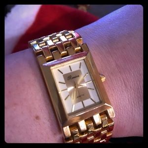 Ronica gold link watch